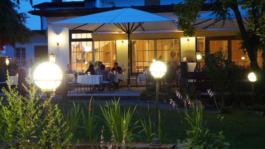 Hotel Obere Linde Oberkirch  Esterno foto