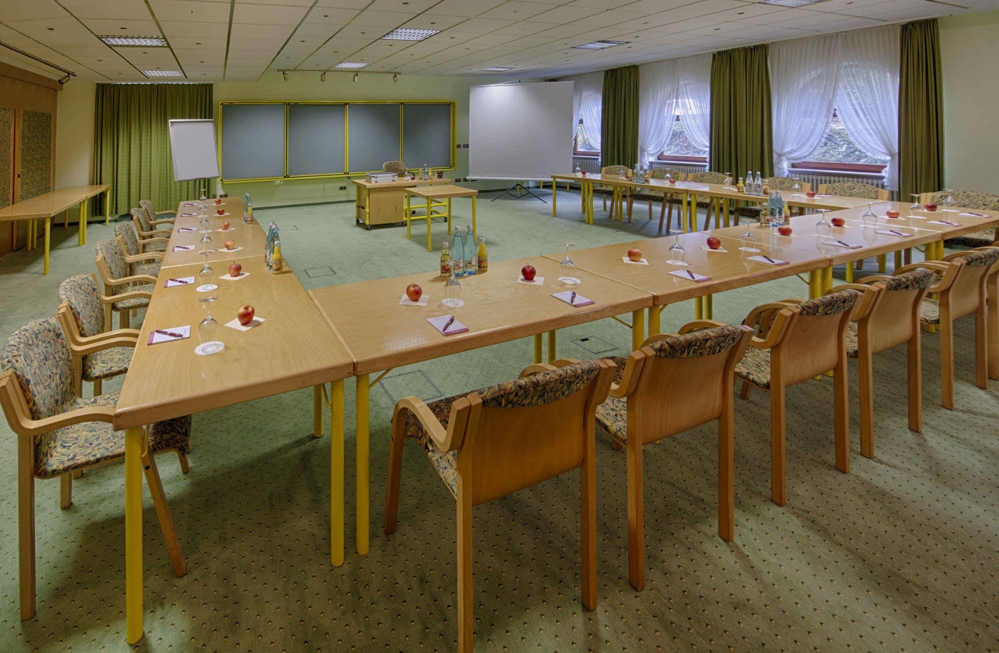Hotel Obere Linde Oberkirch  Esterno foto